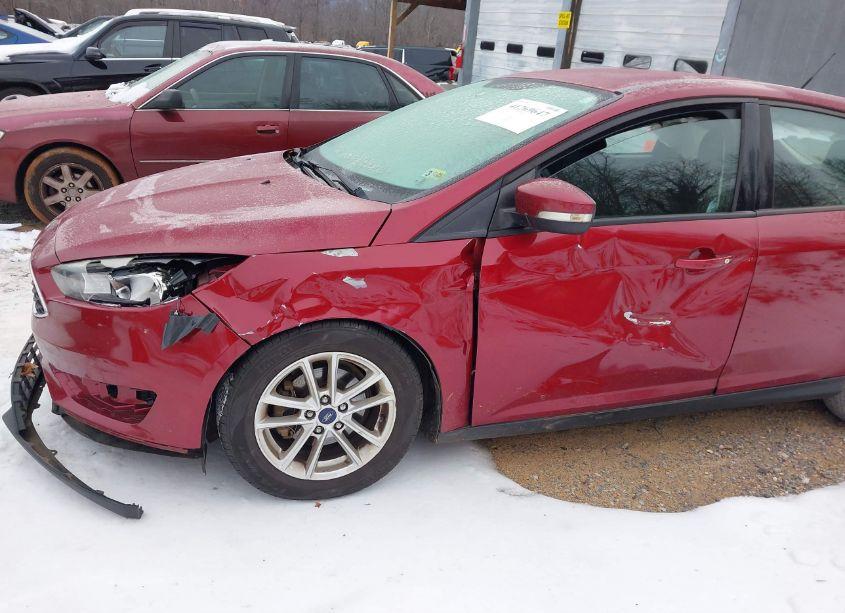 Photo 11 of 2016 Ford Focus SE (VIN 1FADP3K2XGL377883)