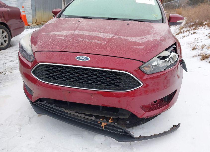 Photo 13 of 2016 Ford Focus SE (VIN 1FADP3K2XGL377883)
