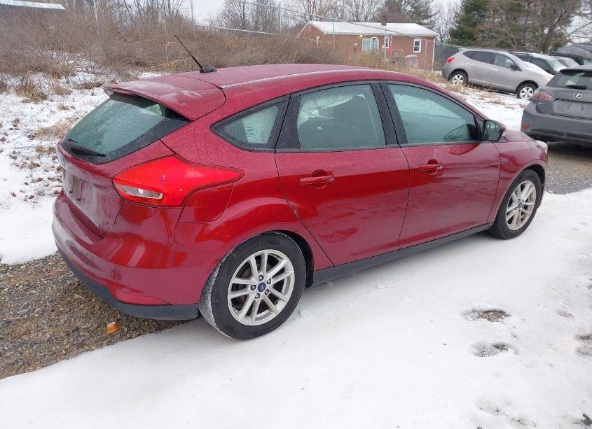Photo 4 of 2016 Ford Focus SE (VIN 1FADP3K2XGL377883)