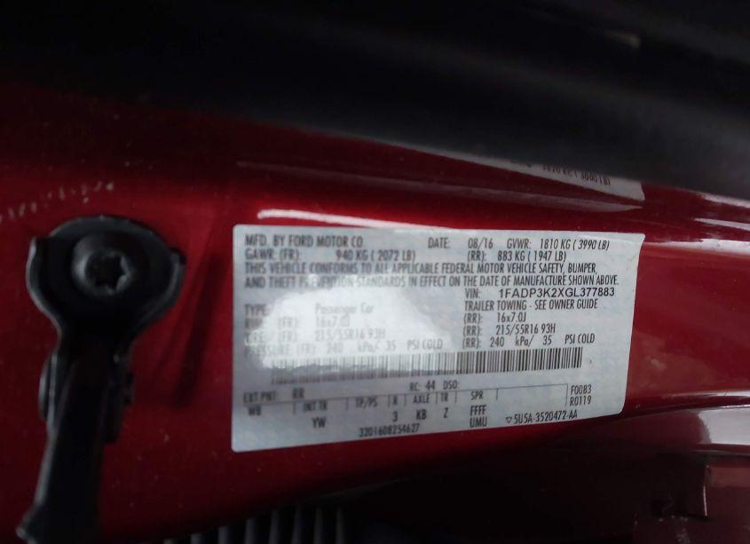 Photo 9 of 2016 Ford Focus SE (VIN 1FADP3K2XGL377883)