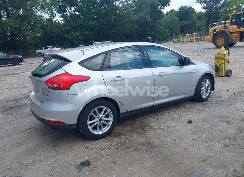 Photo 4 of 2017 Ford Focus SE (VIN 1FADP3K2XHL225183)