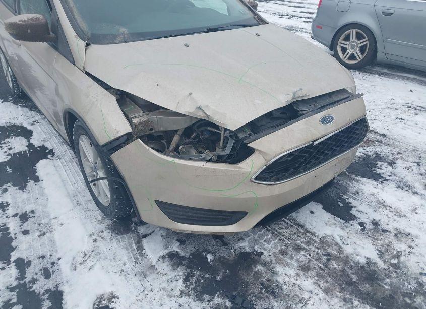 Photo 6 of 2017 Ford Focus SE (VIN 1FADP3K2XHL227256)