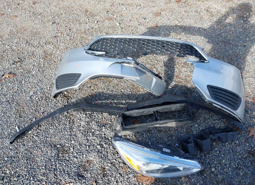 Photo 12 of 2017 Ford Focus SE (VIN 1FADP3K2XHL229007)