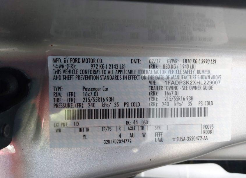 Photo 9 of 2017 Ford Focus SE (VIN 1FADP3K2XHL229007)