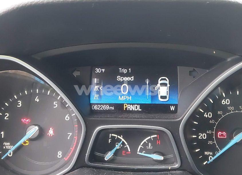 Photo 15 of 2017 Ford Focus SE (VIN 1FADP3K2XHL240475)