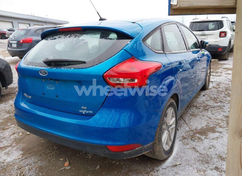 Photo 4 of 2017 Ford Focus SE (VIN 1FADP3K2XHL240475)