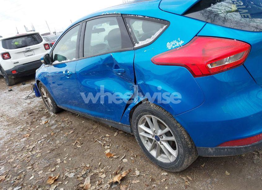 Photo 6 of 2017 Ford Focus SE (VIN 1FADP3K2XHL240475)