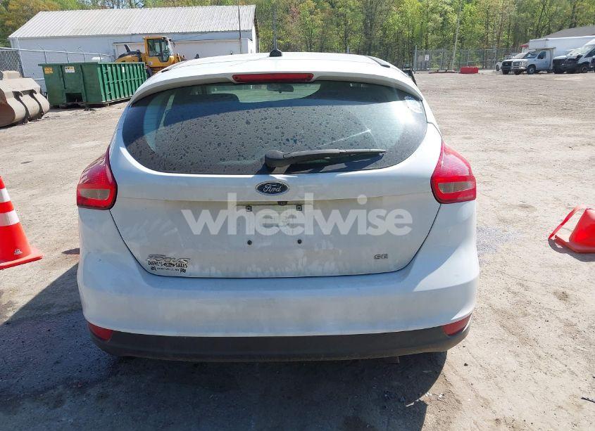 Photo 15 of 2017 Ford Focus SE (VIN 1FADP3K2XHL332010)