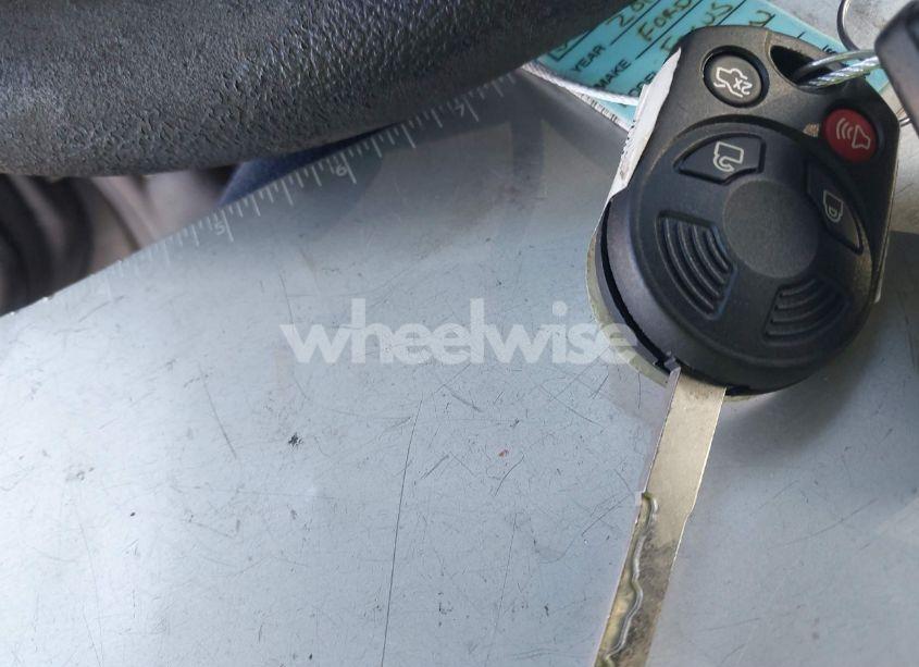 Photo 11 of 2018 Ford Focus SE (VIN 1FADP3K2XJL238585)