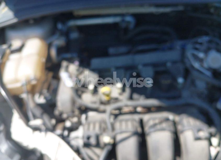 Photo 10 of 2018 Ford Focus SE (VIN 1FADP3K2XJL264037)