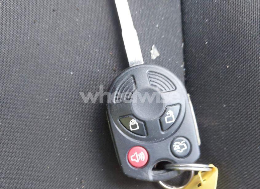 Photo 11 of 2018 Ford Focus SE (VIN 1FADP3K2XJL264037)