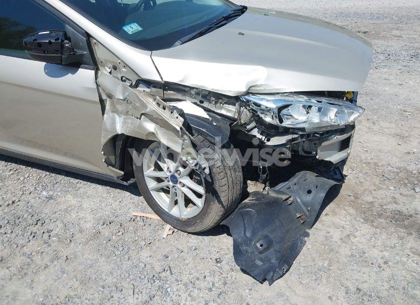 Photo 19 of 2018 Ford Focus SE (VIN 1FADP3K2XJL264037)