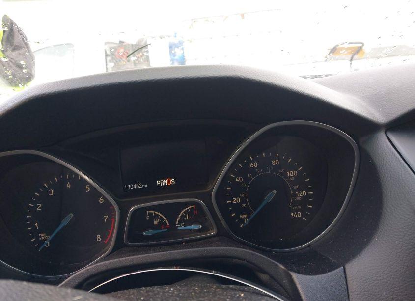 Photo 15 of 2016 Ford Focus SE (VIN 1FADP3KE1GL201251)