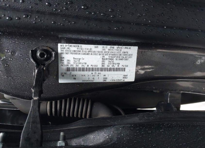 Photo 9 of 2016 Ford Focus SE (VIN 1FADP3KE1GL201251)