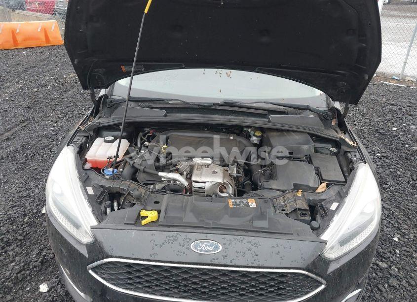 Photo 10 of 2015 Ford Focus SE (VIN 1FADP3KE2FL333093)