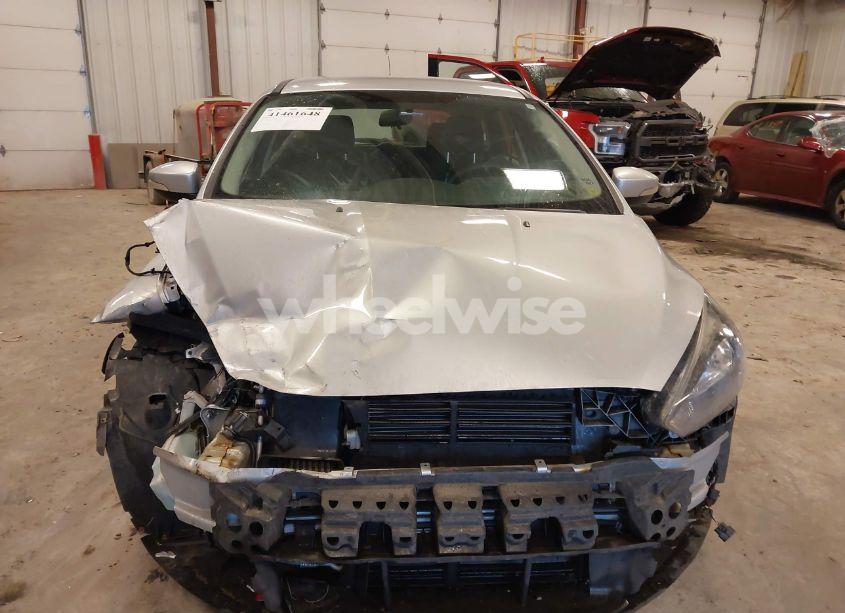 Photo 12 of 2016 Ford Focus SE (VIN 1FADP3KE2GL377824)