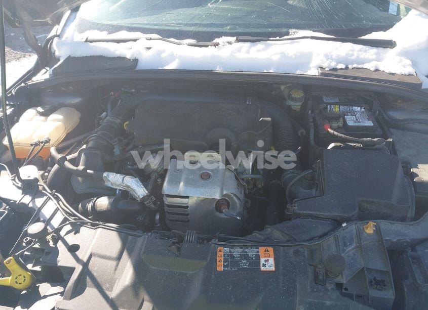Photo 10 of 2015 Ford Focus SE (VIN 1FADP3KE4FL292904)