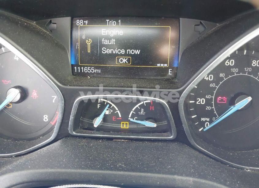 Photo 7 of 2015 Ford Focus SE (VIN 1FADP3KE5FL372535)