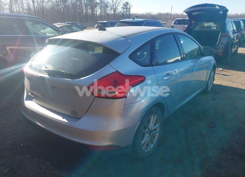 Photo 4 of 2016 Ford Focus SE (VIN 1FADP3KE5GL200829)