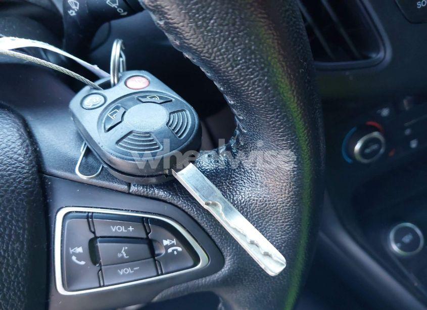 Photo 11 of 2016 Ford Focus SE (VIN 1FADP3KE5GL212429)