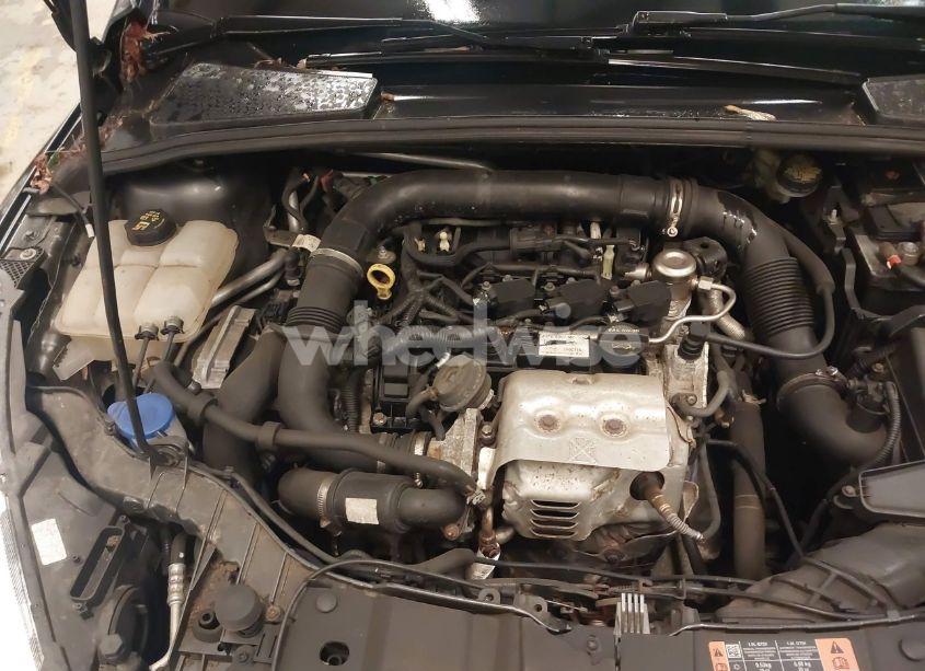 Photo 10 of 2016 Ford Focus SE (VIN 1FADP3KE5GL273523)