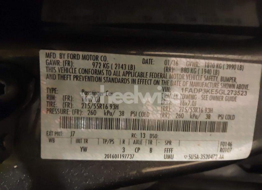 Photo 9 of 2016 Ford Focus SE (VIN 1FADP3KE5GL273523)