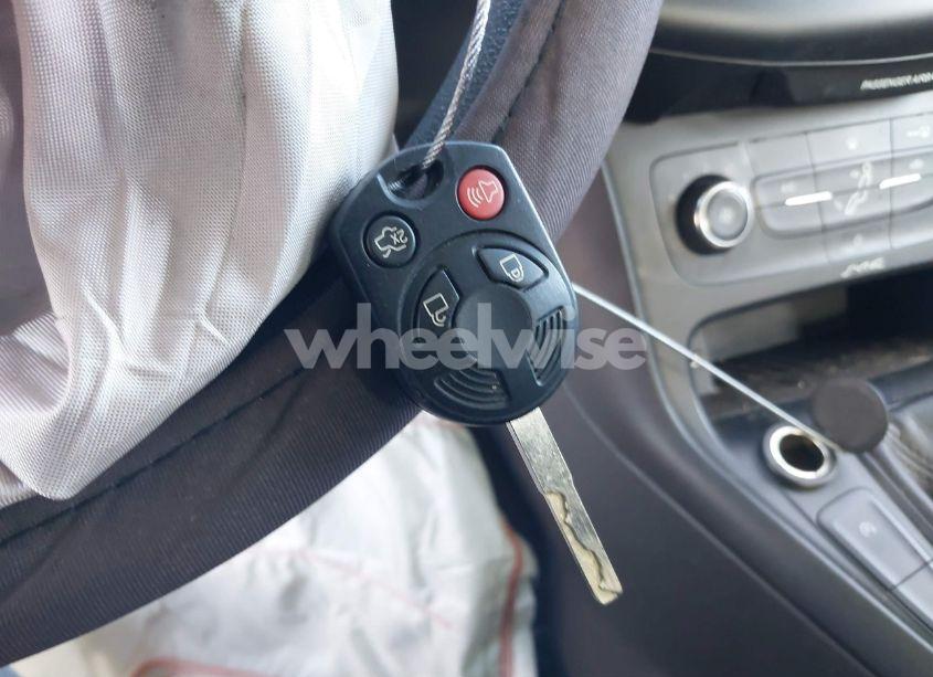 Photo 11 of 2015 Ford Focus SE (VIN 1FADP3KEXFL259244)