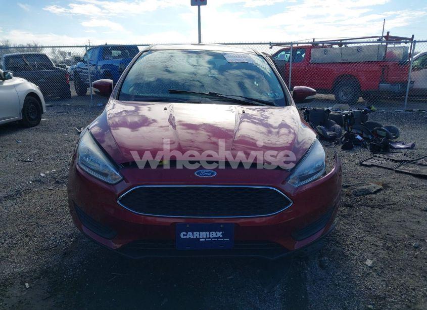 Photo 12 of 2015 Ford Focus SE (VIN 1FADP3KEXFL259244)
