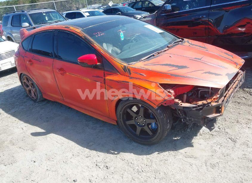 2013 Ford Focus ST (VIN 1FADP3L90DL230785) main photo