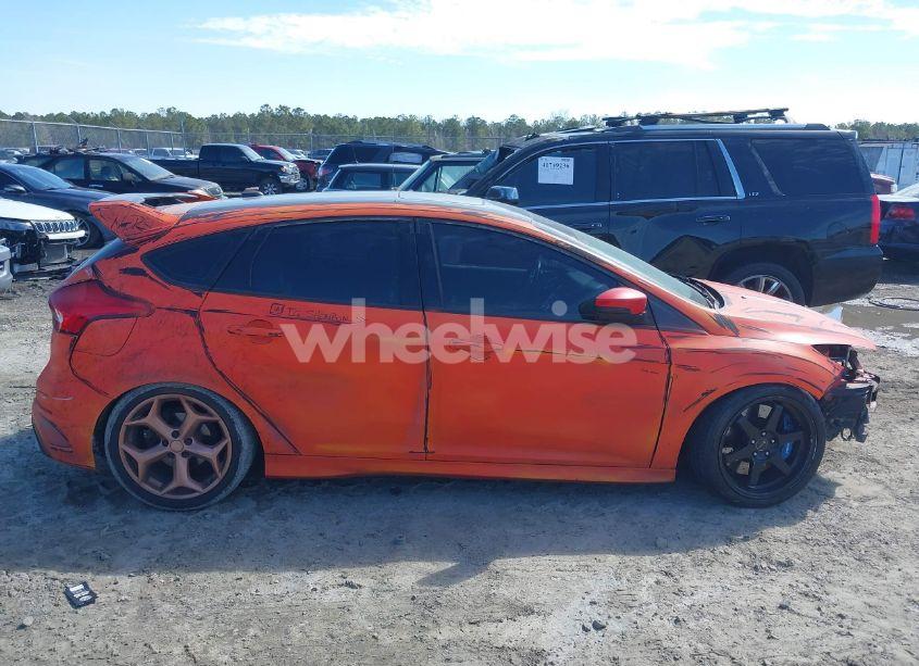 Photo 13 of 2013 Ford Focus ST (VIN 1FADP3L90DL230785)