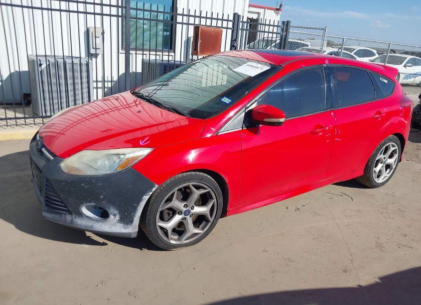 Photo 2 of 2014 Ford Focus ST (VIN 1FADP3L90EL168161)