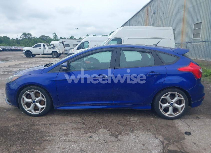 Photo 14 of 2014 Ford Focus ST (VIN 1FADP3L90EL419261)