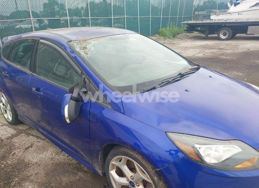 Photo 6 of 2014 Ford Focus ST (VIN 1FADP3L90EL419261)