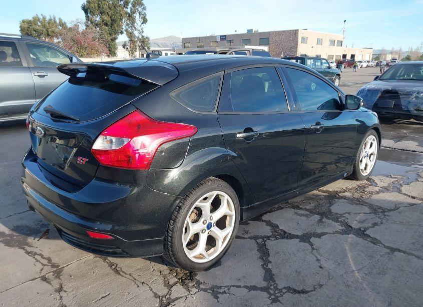 Photo 4 of 2014 Ford Focus ST (VIN 1FADP3L90EL462014)