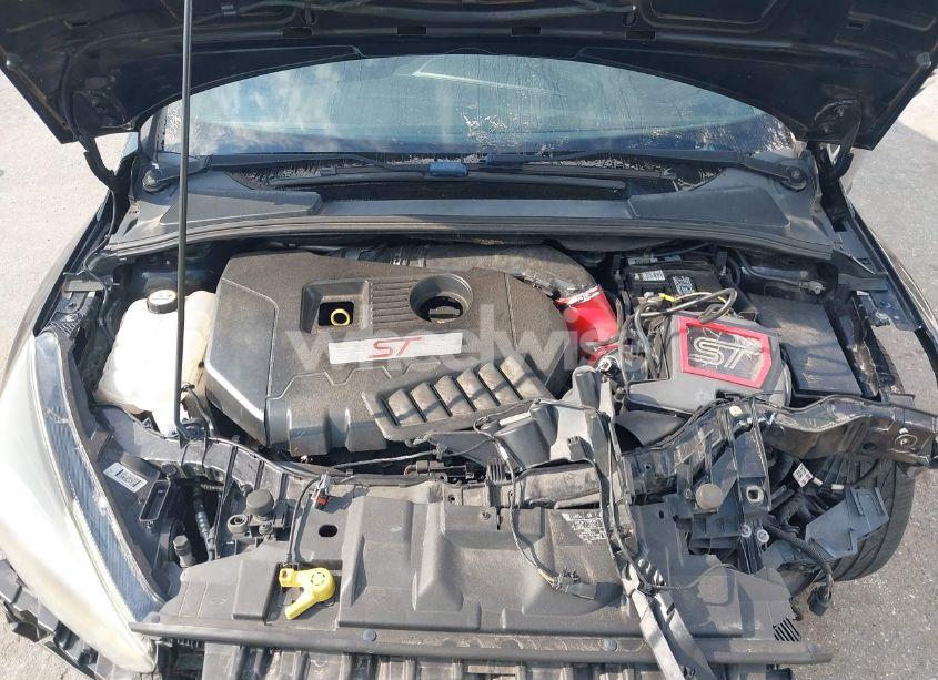 Photo 10 of 2016 Ford Focus ST (VIN 1FADP3L90GL224280)