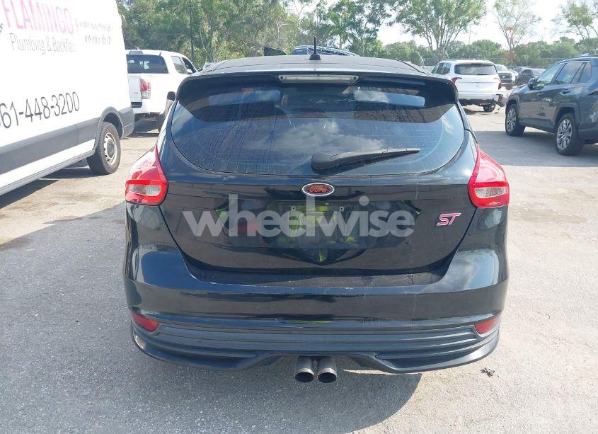 Photo 16 of 2016 Ford Focus ST (VIN 1FADP3L90GL224280)