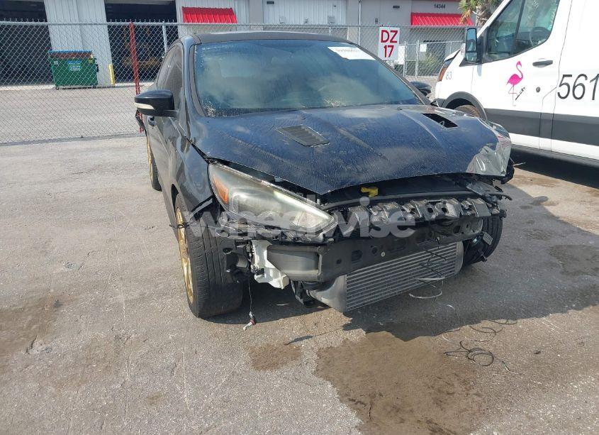 Photo 18 of 2016 Ford Focus ST (VIN 1FADP3L90GL224280)