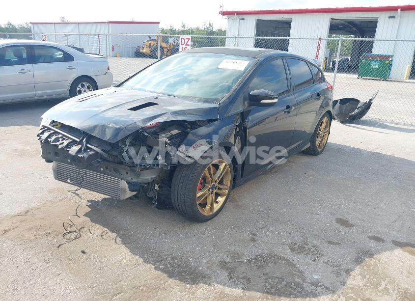 Photo 2 of 2016 Ford Focus ST (VIN 1FADP3L90GL224280)