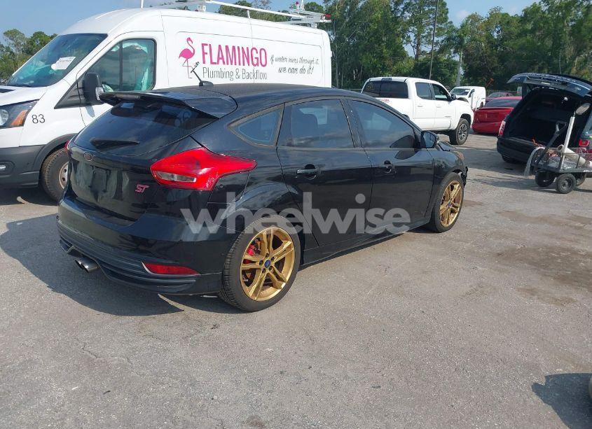 Photo 4 of 2016 Ford Focus ST (VIN 1FADP3L90GL224280)