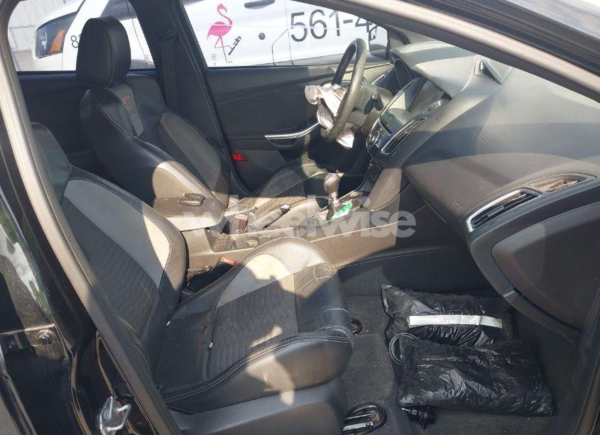 Photo 5 of 2016 Ford Focus ST (VIN 1FADP3L90GL224280)