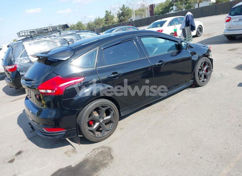 Photo 4 of 2016 Ford Focus ST (VIN 1FADP3L90GL225543)