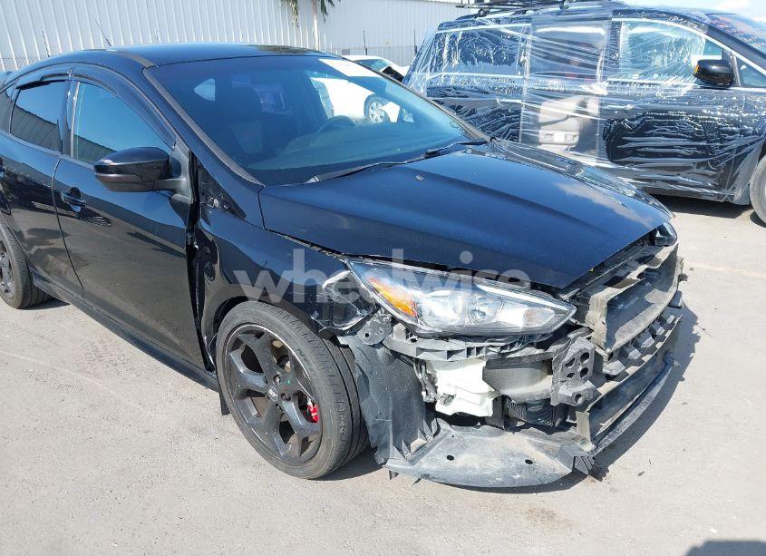 Photo 6 of 2016 Ford Focus ST (VIN 1FADP3L90GL225543)