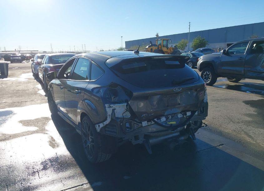 Photo 3 of 2016 Ford Focus (VIN 1FADP3L90GL344483)