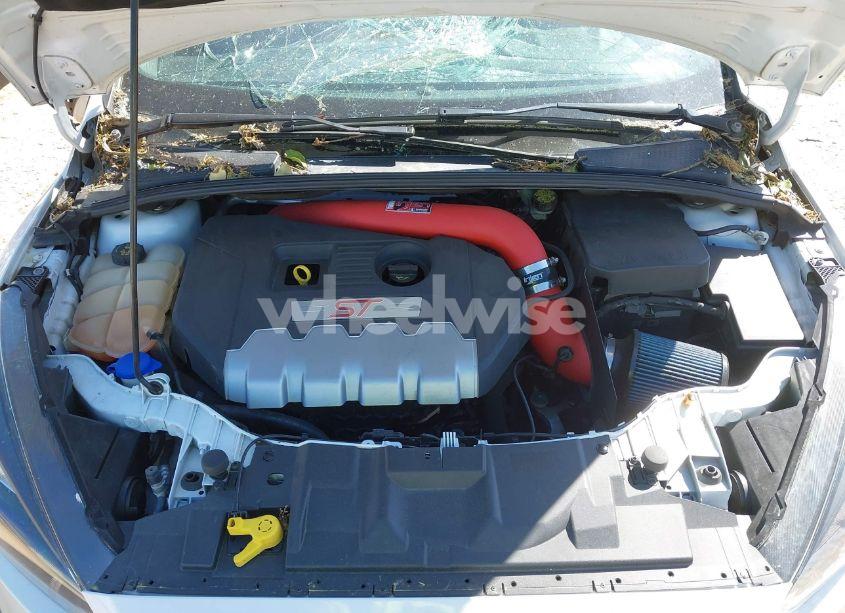 Photo 10 of 2017 Ford Focus ST (VIN 1FADP3L90HL269513)