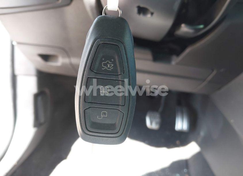 Photo 11 of 2017 Ford Focus ST (VIN 1FADP3L90HL269513)