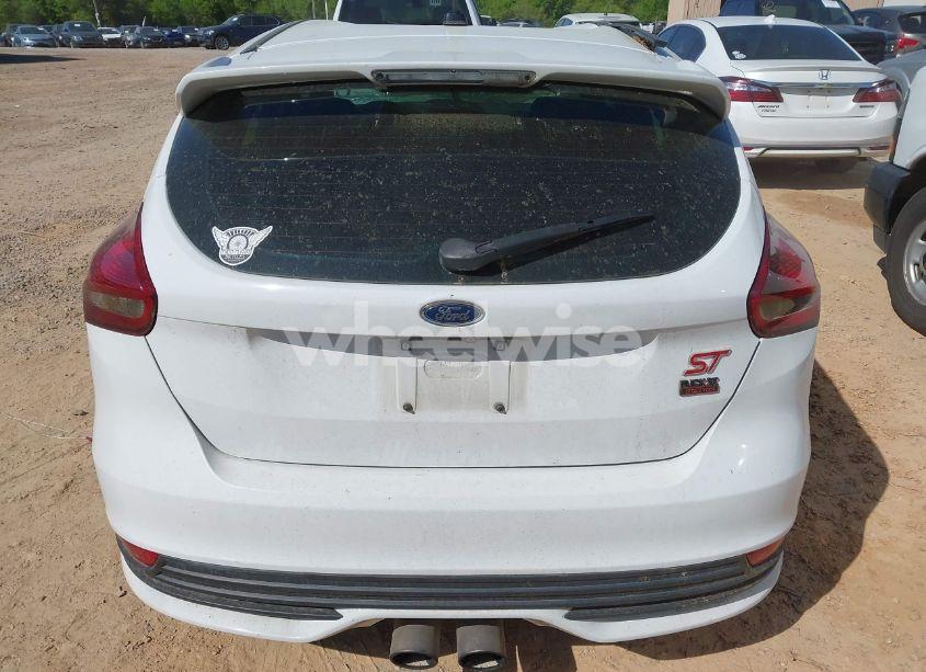 Photo 16 of 2017 Ford Focus ST (VIN 1FADP3L90HL269513)