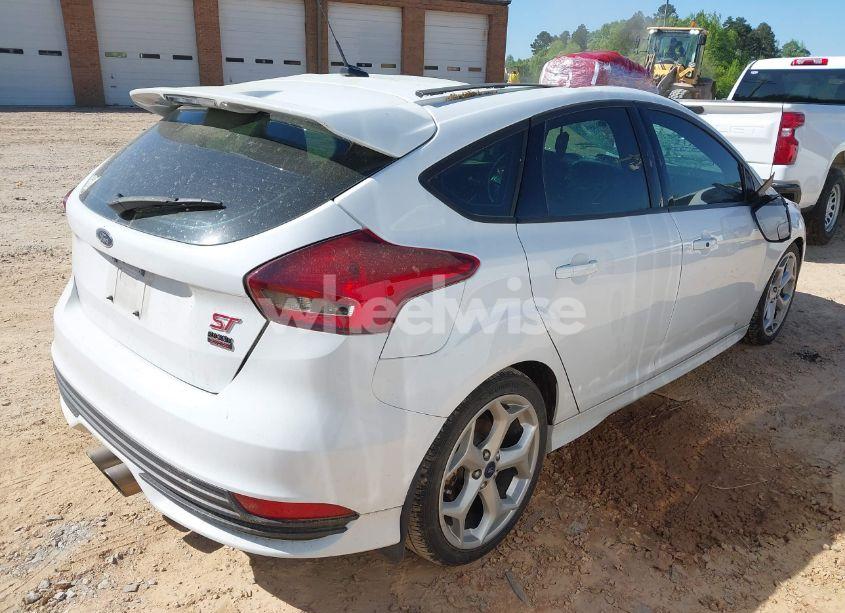 Photo 4 of 2017 Ford Focus ST (VIN 1FADP3L90HL269513)