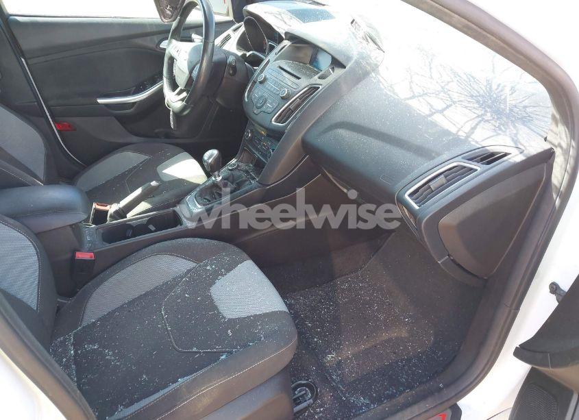 Photo 5 of 2017 Ford Focus ST (VIN 1FADP3L90HL269513)