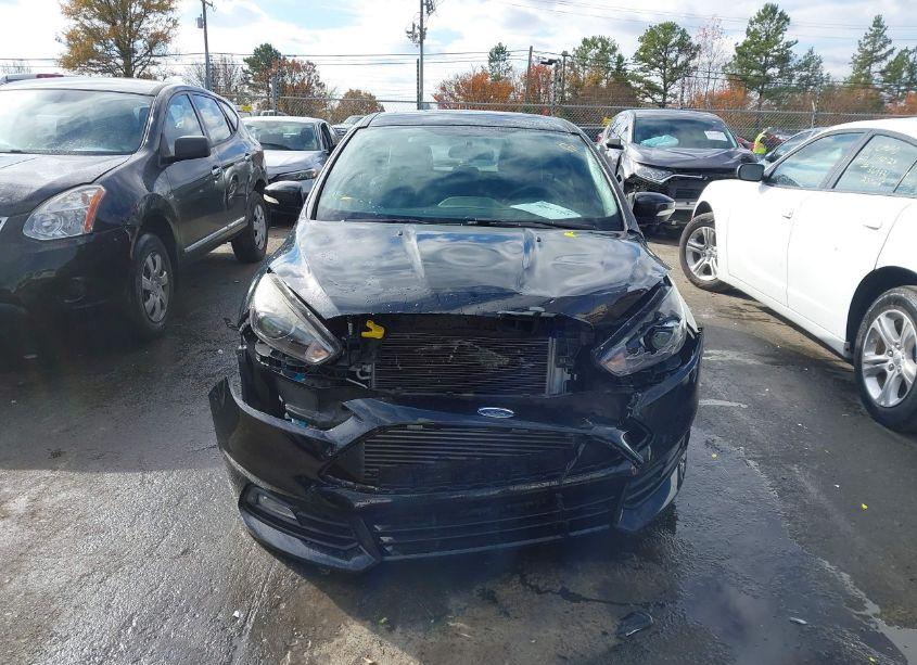 Photo 12 of 2017 Ford Focus ST (VIN 1FADP3L90HL276137)