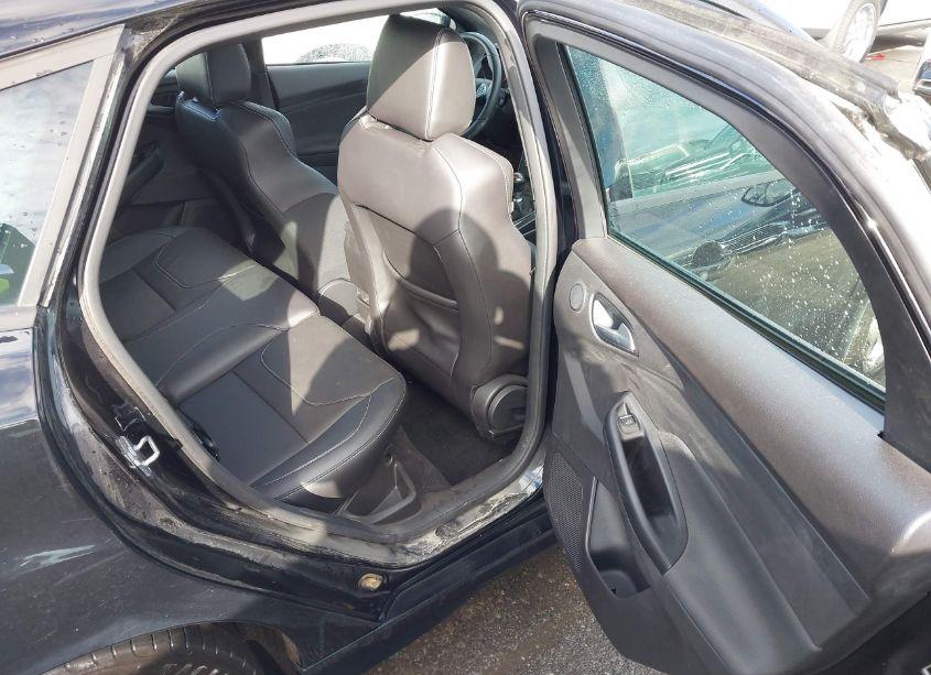 Photo 8 of 2017 Ford Focus ST (VIN 1FADP3L90HL276137)